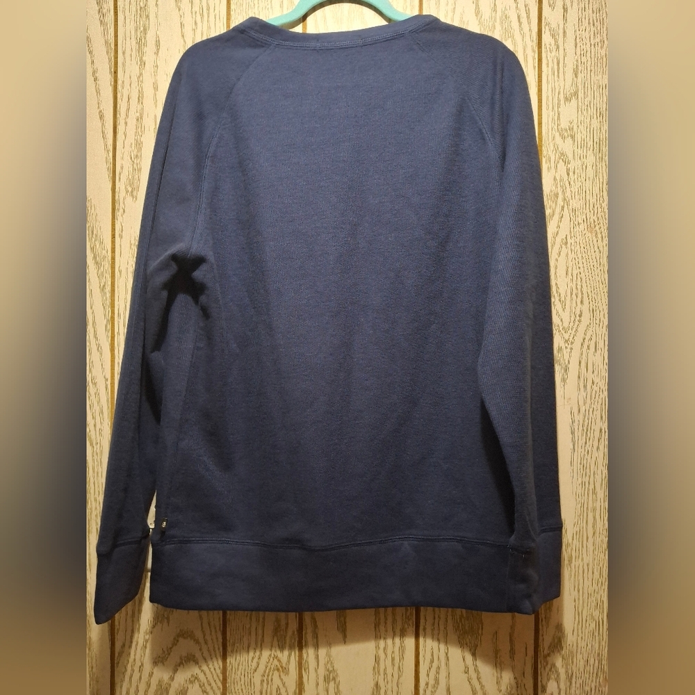 Banana Republic Men's Dark Blue Crewneck Sweater - Picture 2 of 4